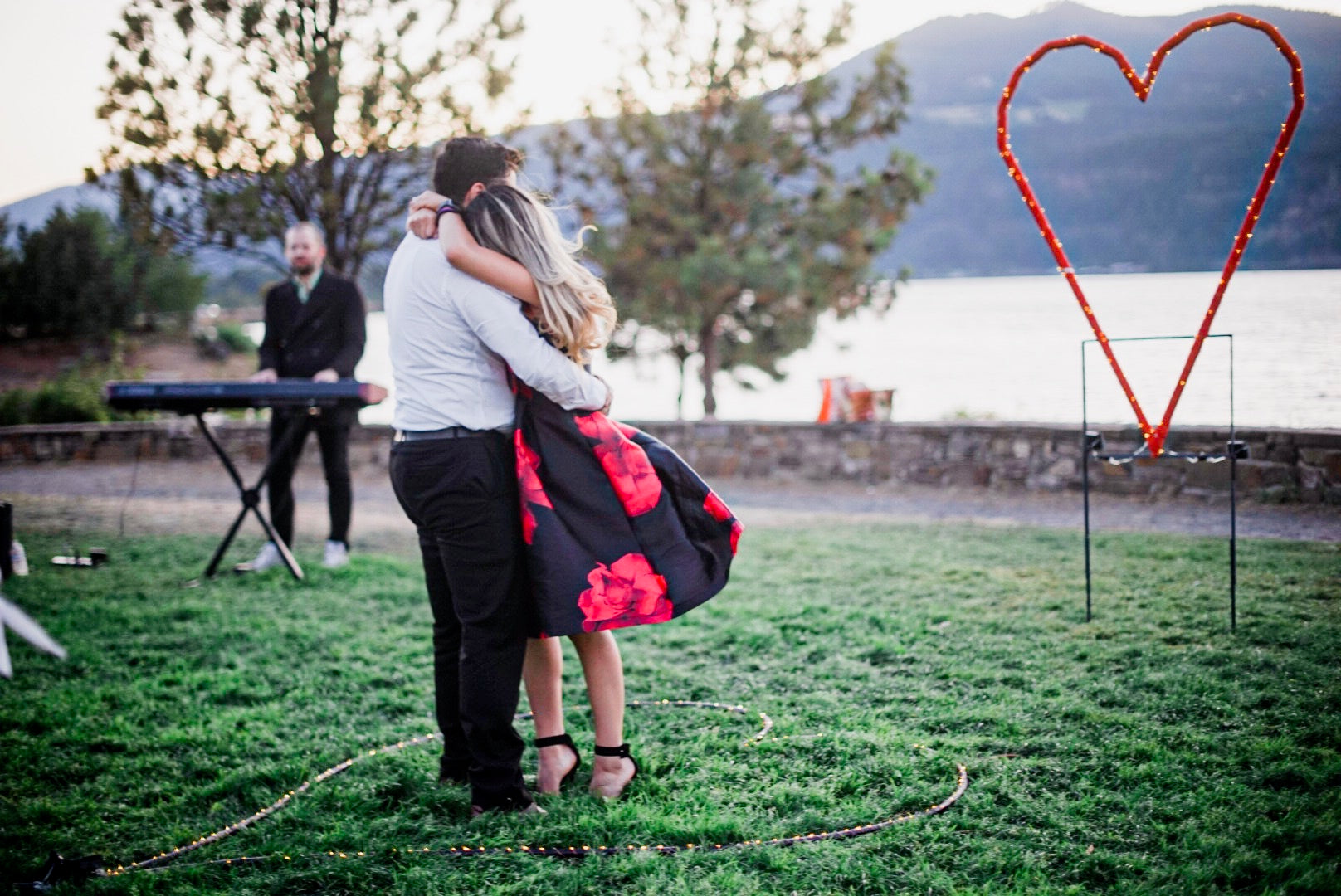 Kit Taylor wedding proposal Sam Smith Hood River Waterfront Park